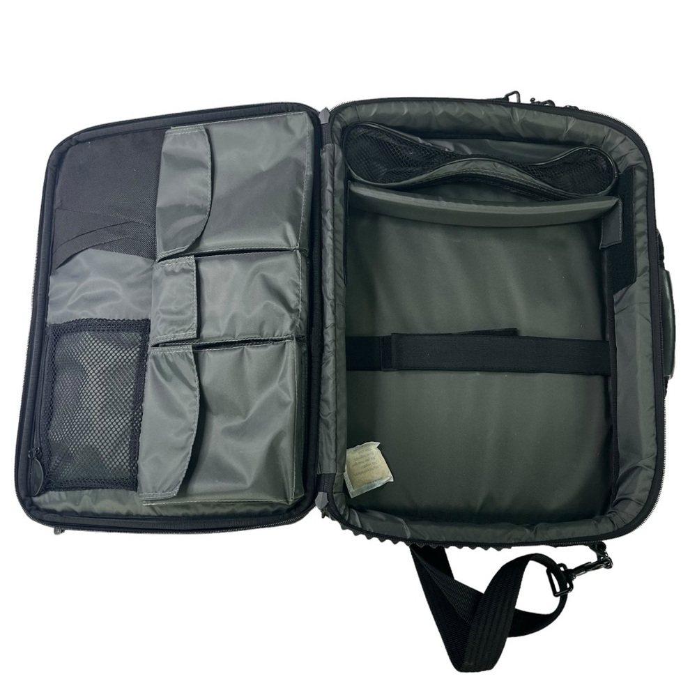 Targus Large Computer Brief Case with Shoulder Handle‎ - Picture 10 of 15